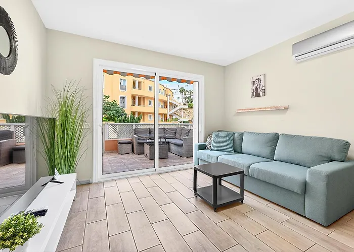 In The Orlando Complex * Адехе